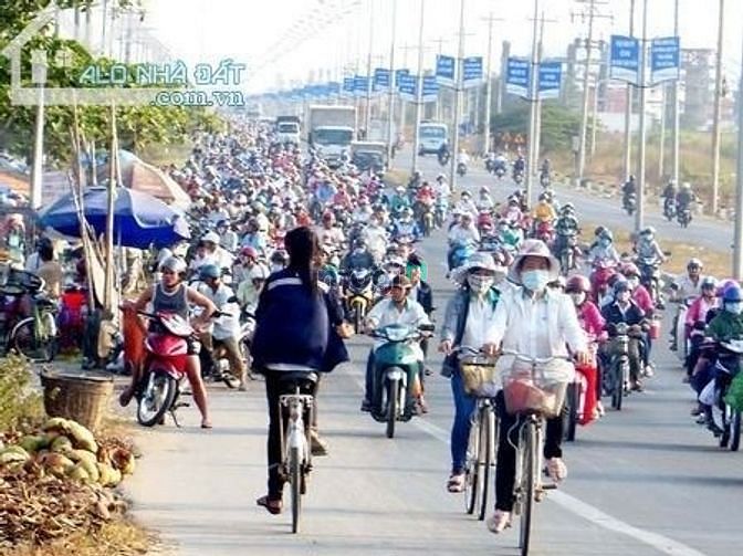 Hình ảnh Tôi cần bán gấp lô đất 2 mặt tiền và ngay TT Bến Cát, dân đông