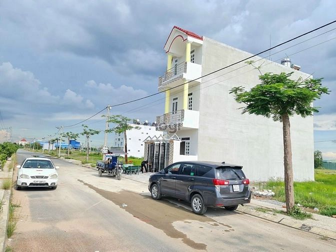 Hình ảnh Chính chủ ngộp cần bán gấp lô đất