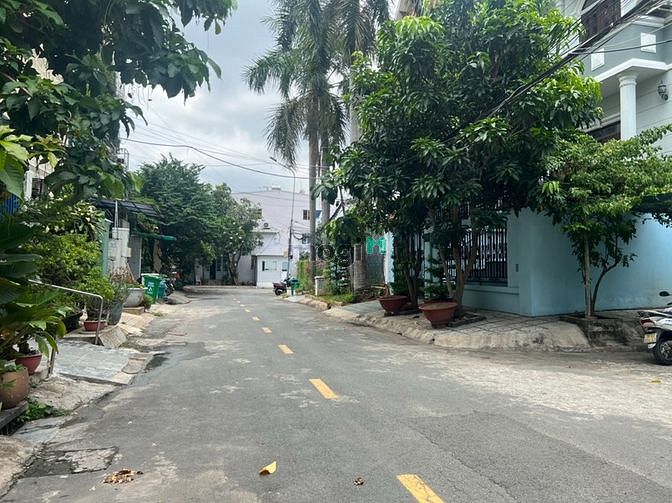 Hình ảnh Cần bán nhanh lô đất ngay Trần Não 385m2 thực tế sử dụng 650m2 giá tốt