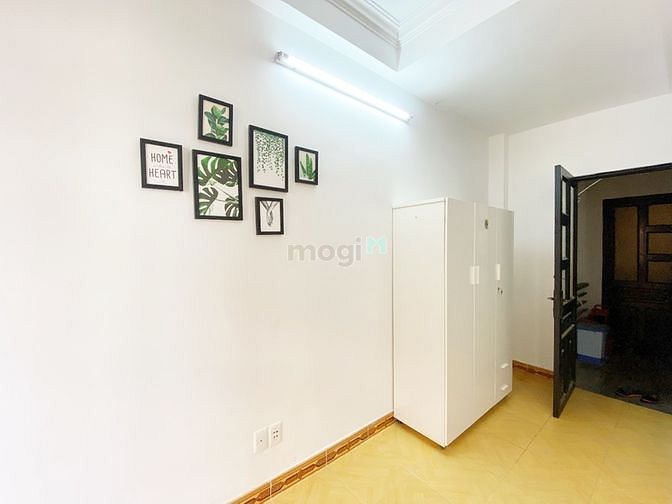 Hình ảnh Phòng ban công Full NT sát BV 175, ĐH Mở...