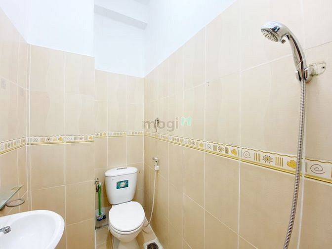Hình ảnh Phòng ban công Full NT sát BV 175, ĐH Mở...