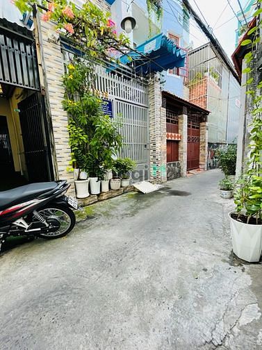 Hình ảnh Cách Mạng Tháng 8 - P13 - Quận 10