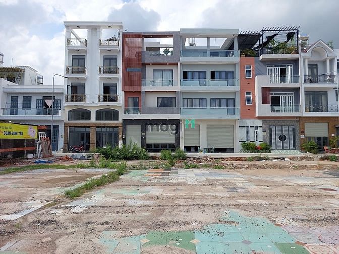 Hình ảnh Bán đất thổ cư quận Bình Tân sổ hồng riêng xây dựng tự do
