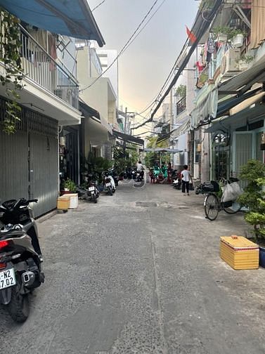 Hình ảnh Bán nhà Lê Thúc Hoạch, Tân Phú, 30m2, giá 3.3 tỷ.