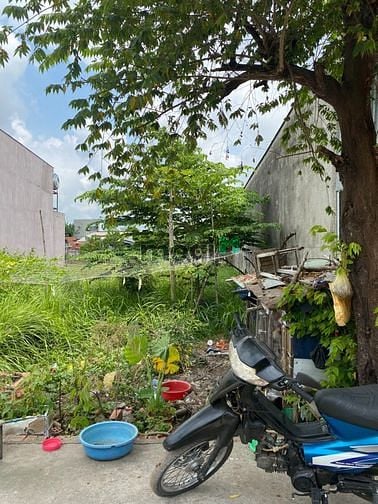Hình ảnh Còn 1 lô đất thổ cư,5x20,giá 1 tỷ 4
