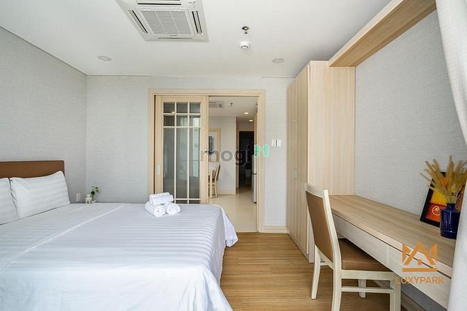 Hình ảnh CHDV 1 phòng ngủ riêng Quận 1.