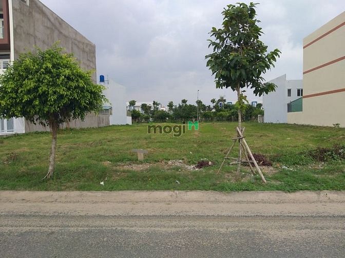 Hình ảnh Bán gấp nền đất Gò Cát, Phú Hữu Quận 9 liền kề Khang Điền giá 2ty8 SHR