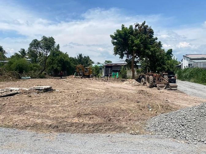 Hình ảnh 1100m2 ngay Thị Trấn Tân Châu, cách UBND 500m, Trong lòng KDC đang ở