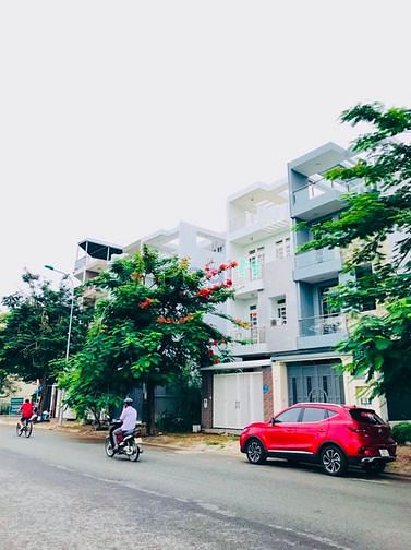 Hình ảnh Tôi cần bán đất Nguyễn Xí Bình Thạnh 85m2.SHR.Giá chỉ 2.8tỷ. GPXD