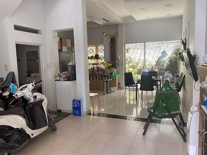 Hình ảnh Biệt thự cao cấp Tạ Quang Bửu F5 Q8