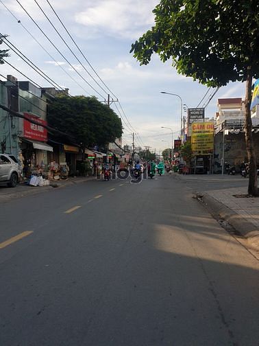 Hình ảnh Xe hơi đỗ cửa, bình trị đông, bình tân dtsd: 180m2- 3tầng- 3pn- mua