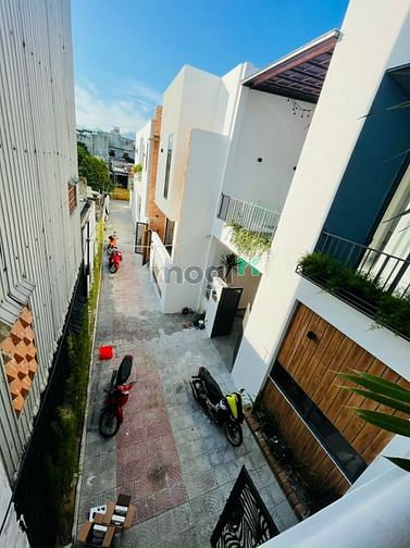 Hình ảnh Bán nhà kiệt 2 tầng oto Bùi Chát