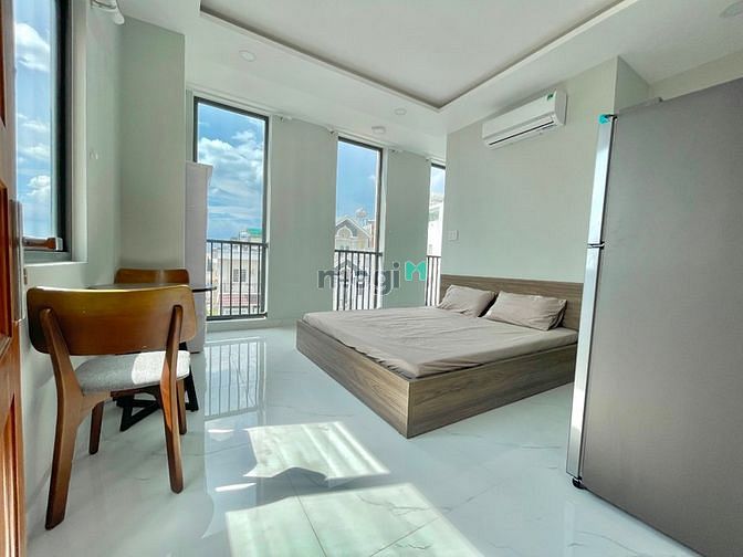 Hình ảnh CHDV Full nội thất mới xây, có thang máy sát CV Làng Hoa