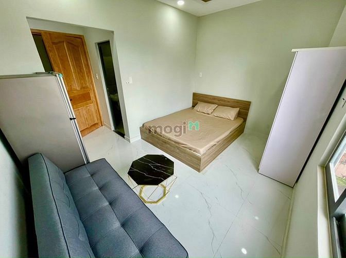 Hình ảnh CHDV Full nội thất mới xây, có thang máy sát CV Làng Hoa