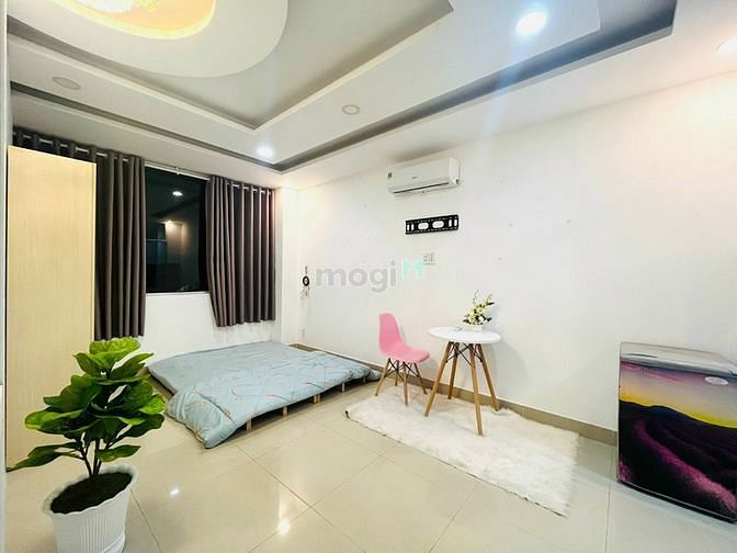 Hình ảnh Nội Thất Đầy Đủ - Cửa Sổ Lớn - Ngay Phan Văn Hớn - Trường Chinh