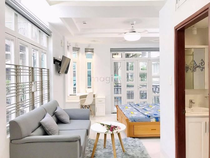 Hình ảnh CHDV Quận 1 full nột thất, có máy giặt riêng nhen