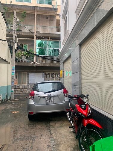 Hình ảnh CHDV Quận 1 full nột thất, có máy giặt riêng nhen