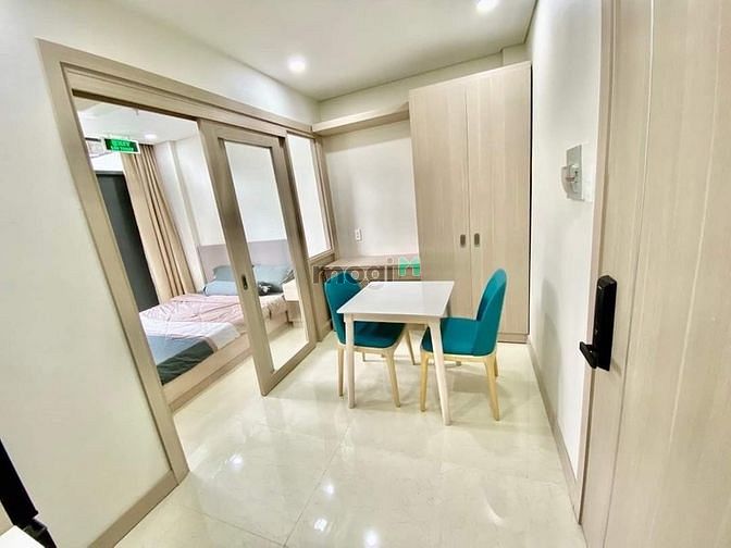 Hình ảnh ChDV 1pn trung tâm quận 1 full nội thất có ban công