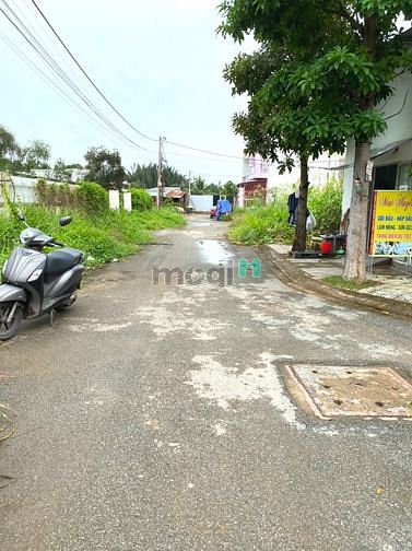 Hình ảnh Đất ở 50m2, Quận 9, KDC đông đúc, đường xe hơi, Sổ hồng. Giá 2,75 tỷ