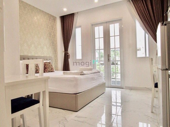 Hình ảnh CHDV Quận 3 có ban công cửa sổ lớn