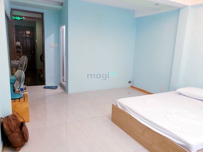 Hình ảnh CHdV trung tâm quận 1 full nội thất cơ bản