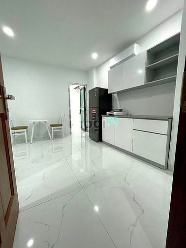 Hình ảnh CHDV Quận 3 ngay mặt tiền sát bờ kè hoàng sa