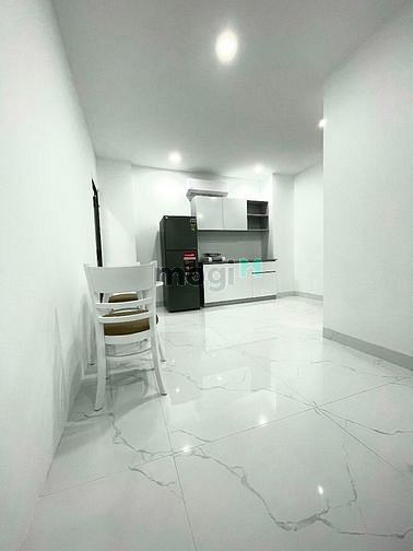Hình ảnh CHDV Quận 3 ngay mặt tiền sát bờ kè hoàng sa