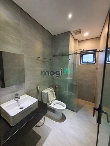 Hình ảnh CHDV Ngay trung tâm Quận 1 full nội thất dọn vào là ở