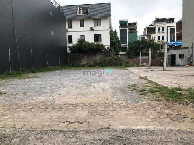 Hình ảnh Cần tiền bán gấp 80m2 đất 3 mặt thoáng tại khu TĐC Thạch Bàn