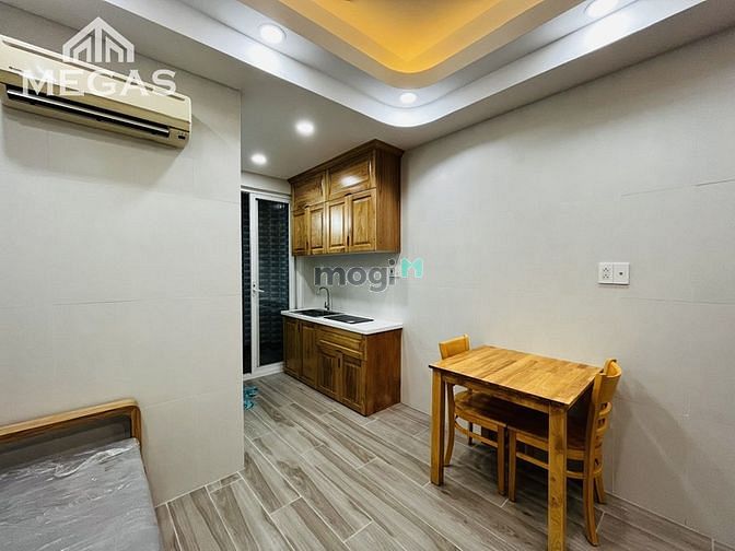 Hình ảnh Căn Hộ Dịch Vụ Ngay TÂN SƠN - Full nội thất - Máy Lạnh - Thang Máy
