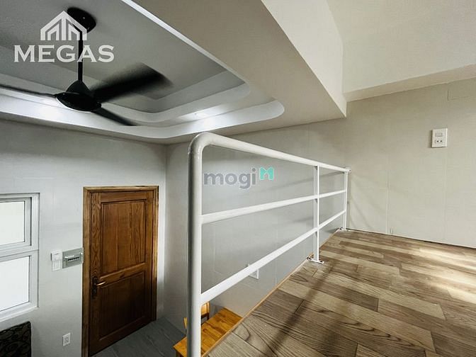 Hình ảnh Căn Hộ Dịch Vụ Ngay TÂN SƠN - Full nội thất - Máy Lạnh - Thang Máy