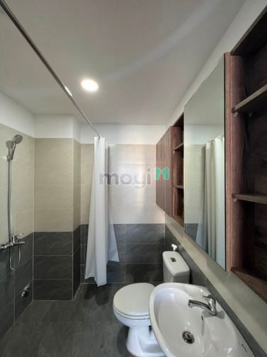 Hình ảnh 1 căn duy nhất mới xây ngay gần cầu Ông Lãnh