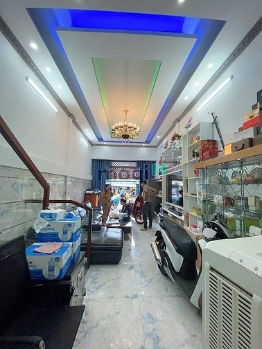 Hình ảnh 2 Mặt tiền - ngay chợ Phạm Văn Hai - P2 - Tân Bình