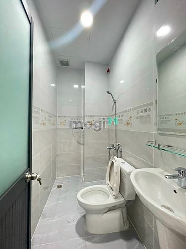 Hình ảnh Mb6623 nạp rút nhanh chóng Studio ban công view cực hot ngay bờ kè q3