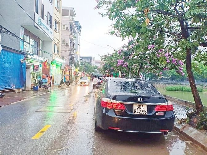 Hình ảnh 2 tỷ có đất Phú Diễn, 2 mặt ngõ, ngõ siêu rộng