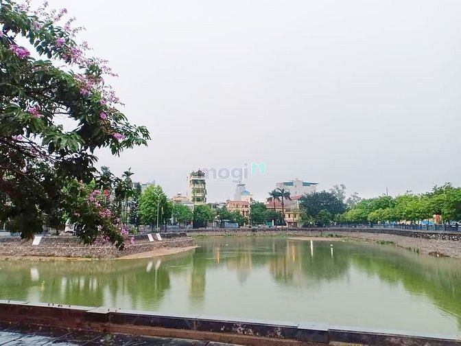 Hình ảnh 2 tỷ có đất Phú Diễn, 2 mặt ngõ, ngõ siêu rộng