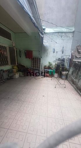 Hình ảnh Nhà nát hẻm xe hơi - khu vip Lê Văn Sỹ