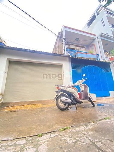 Hình ảnh Hẻm xe hơi đậu - Âu Cơ - Tân Phú