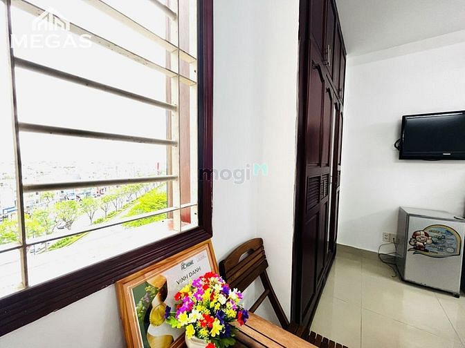 Hình ảnh Phòng Trọ Ban Công - Full Nội Thất - View Kính - Ngay Phan Văn Hớn
