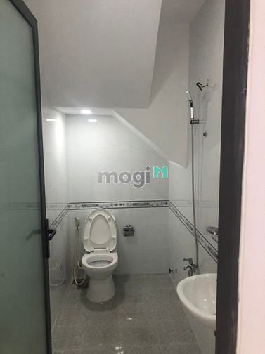 Hình ảnh Mặt tiền phường 2, Tân Bình, 4 tầng, 68m2 chỉ 12 tỷ