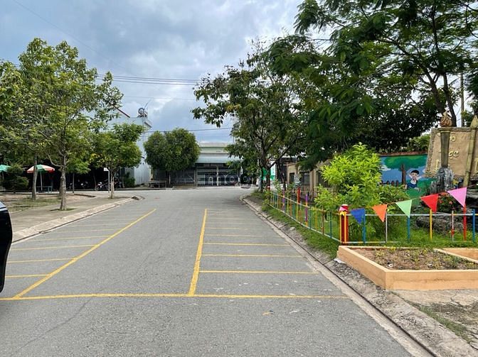 Hình ảnh Bán gấp 3 miếng 410m2 Ngay QL14 ,Dân cư đông đúc Giá ĐẦU TƯ