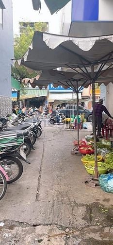 Hình ảnh 2 mặt tiền chợ Nguyễn Sơn - Tân Phú