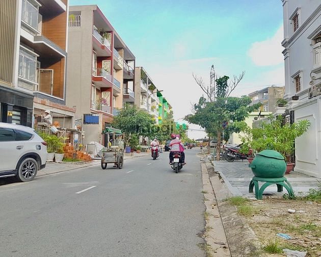 Hình ảnh Bán Gấp nền đất kinh doanh khu tên lửa Bình Tân Gần AEON Kế Góc