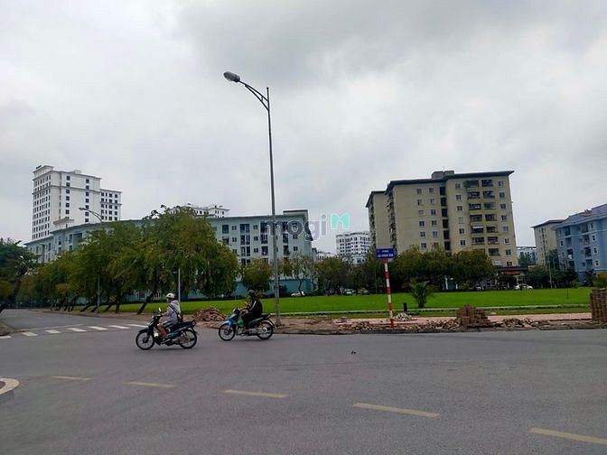 Hình ảnh 74m đất Giang Biên, Long Biên, phố rộng, vỉa hè kinh doanh 8.4 tỷ