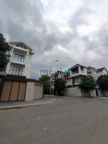 Hình ảnh Bán đất MẶT TIỀN Đinh Tiên Hoàng P3 Q. Bình Thạnh DT: 8X30M SIÊU VIP