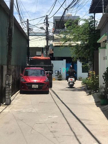 Hình ảnh Bán đất hai mặt kiệt oto sát đường TÔn Đản