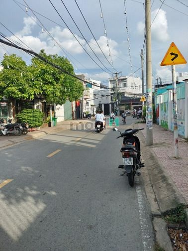 Hình ảnh Chính chủ cần bán đổi nhà lớn hơn.