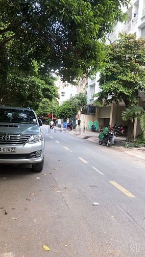 Hình ảnh Bán đất MT Hoàng Kim Giao, P5,Q8 ngay UBND Quận 8.(8mx26m)