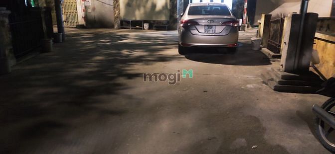 Hình ảnh Đất Cầu Diễn, 1 ngoặt vào, sát ô tô tránh, sát phố, chỉ nhỉnh 2 tỷ nhỏ