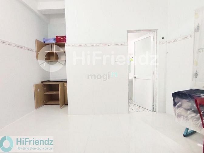 Hình ảnh phòng thoáng mát có ánh nắng view đẹp